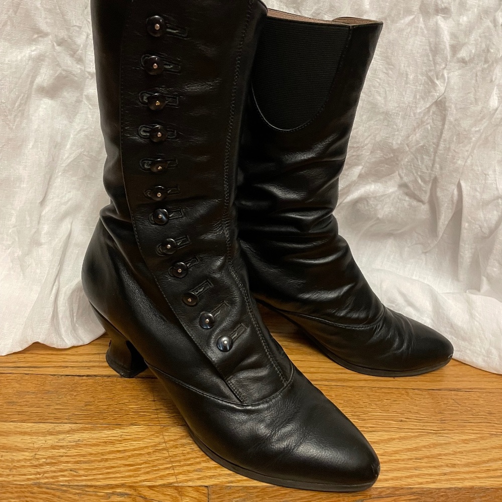 American Duchess Tavistock Women's Victorian Button Boots (Black)